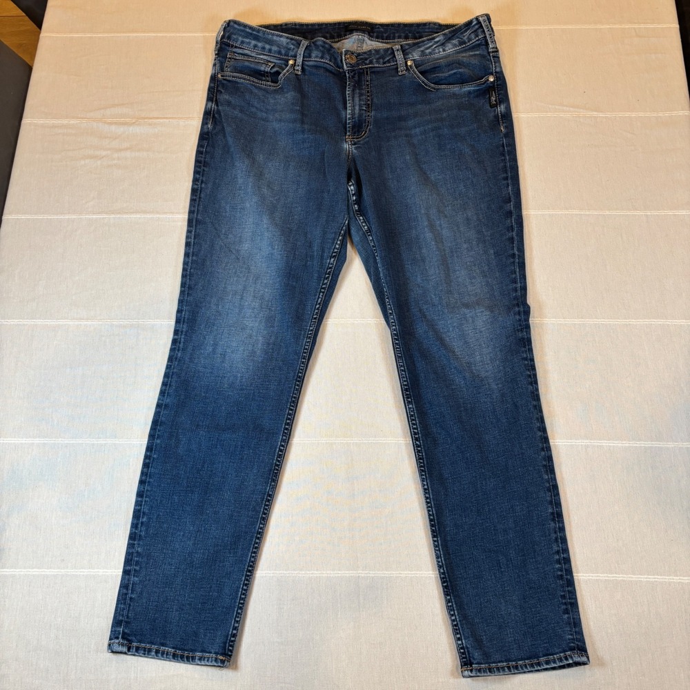 Silver Jeans Co Boyfriend Mid Rise Medium Wash Denim Jeans 18